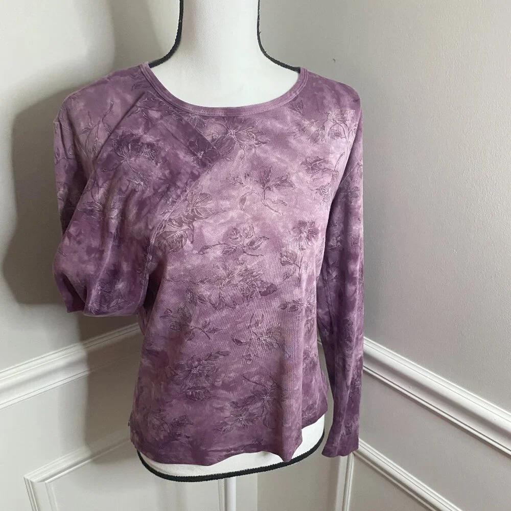 Kim & Cami Graphic Tee size Medium Floral Y2K